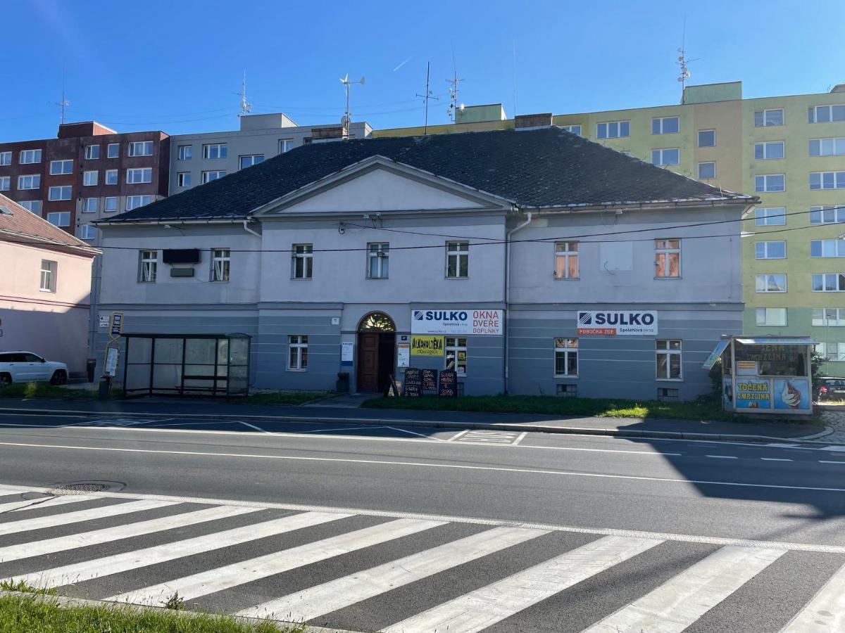 Apartman Alesta Bruntál Eksteriør bilde