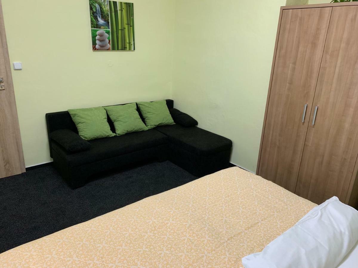 Apartman Alesta Bruntál Eksteriør bilde